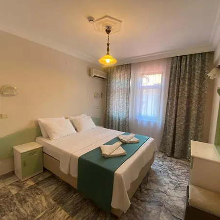 Oez-ay Aparthotel